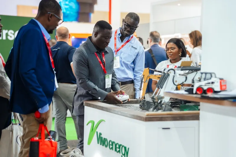 Equipment supplier demonstrating technology to mining professionals