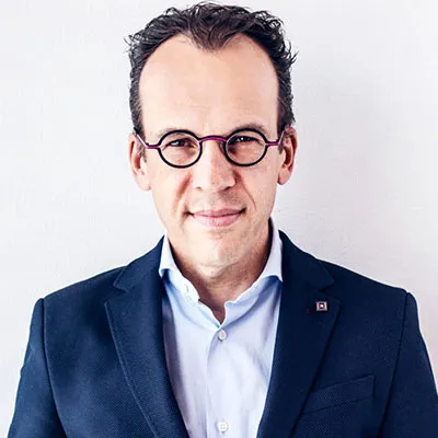 Dr. Martyn Davies